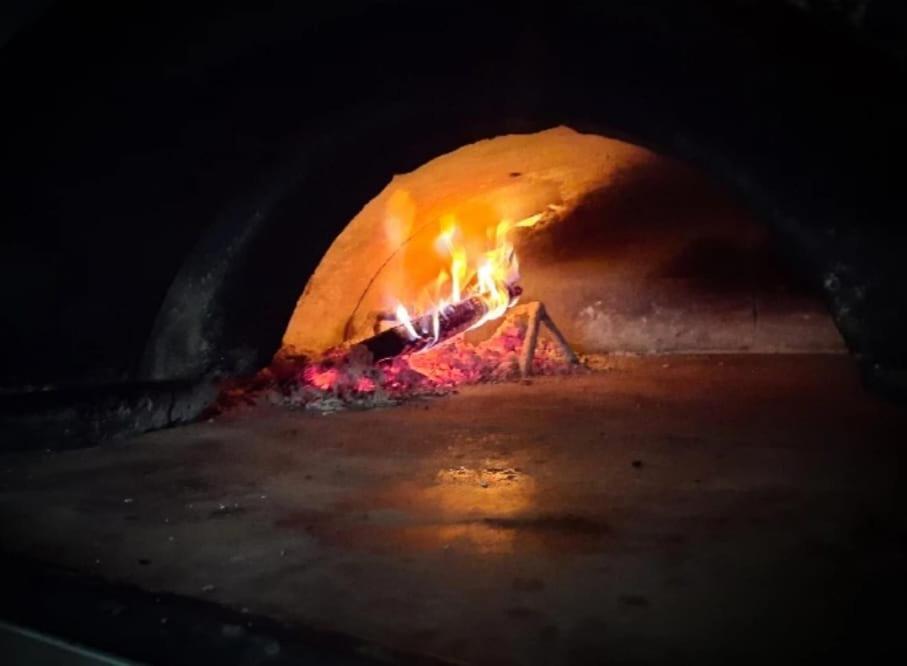 Ristorante Pizzeria Al Posta, Con Alogio Hotel Malvaglia Exterior foto