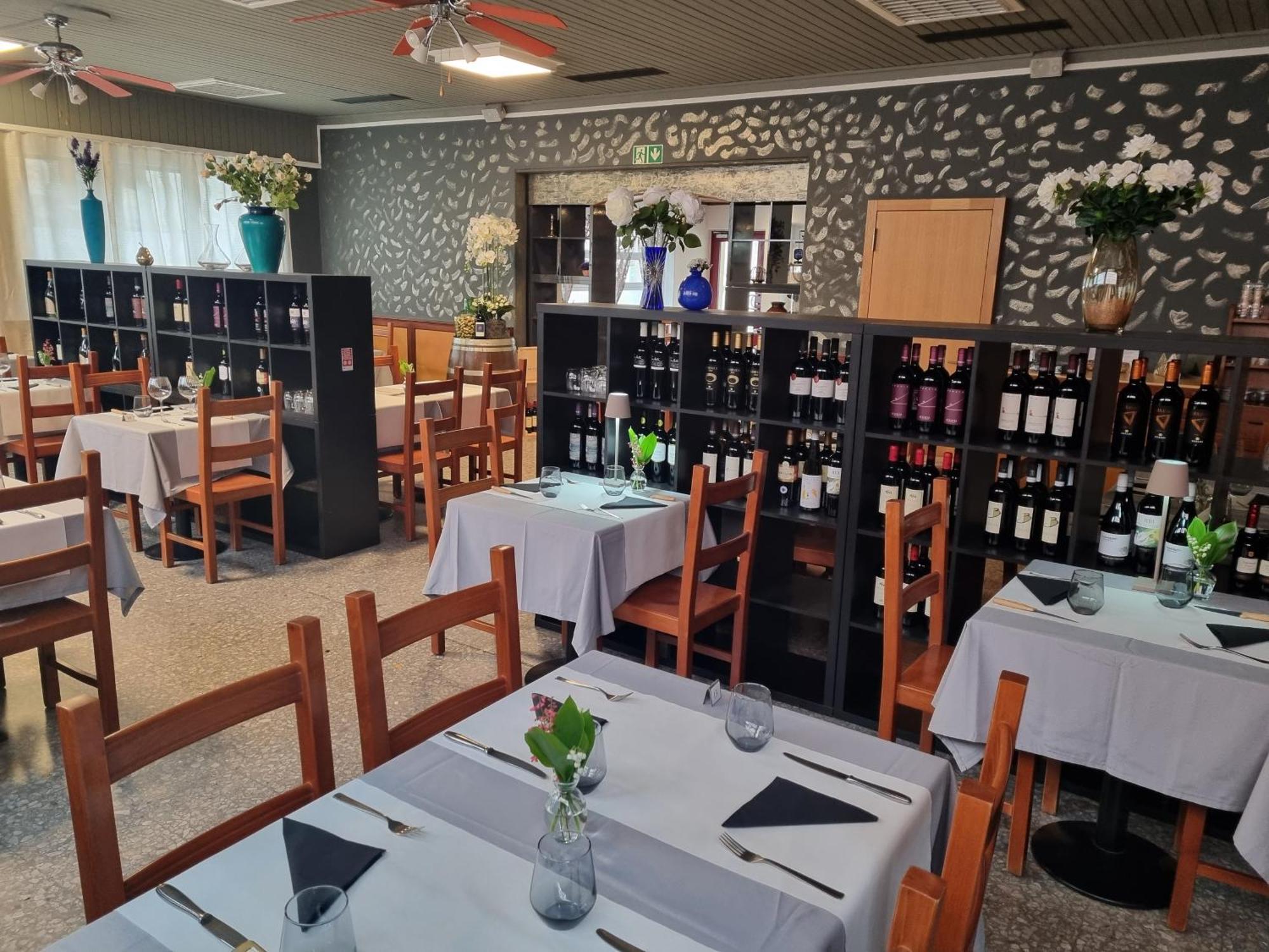 Ristorante Pizzeria Al Posta, Con Alogio Hotel Malvaglia Exterior foto